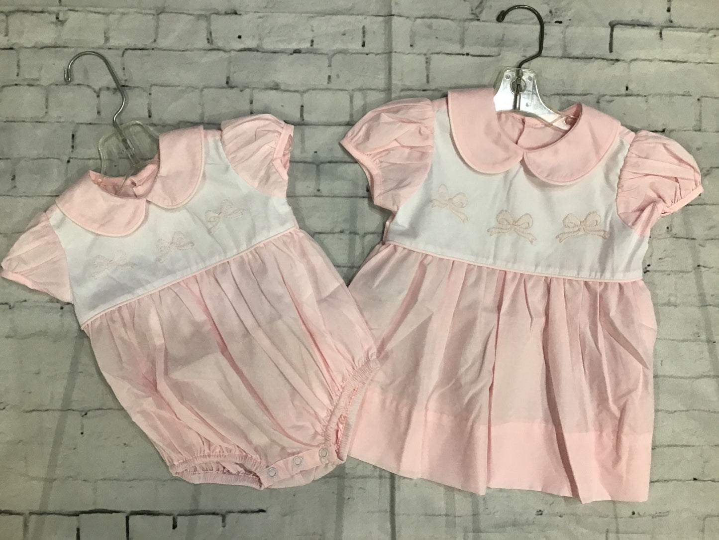 smocked bows