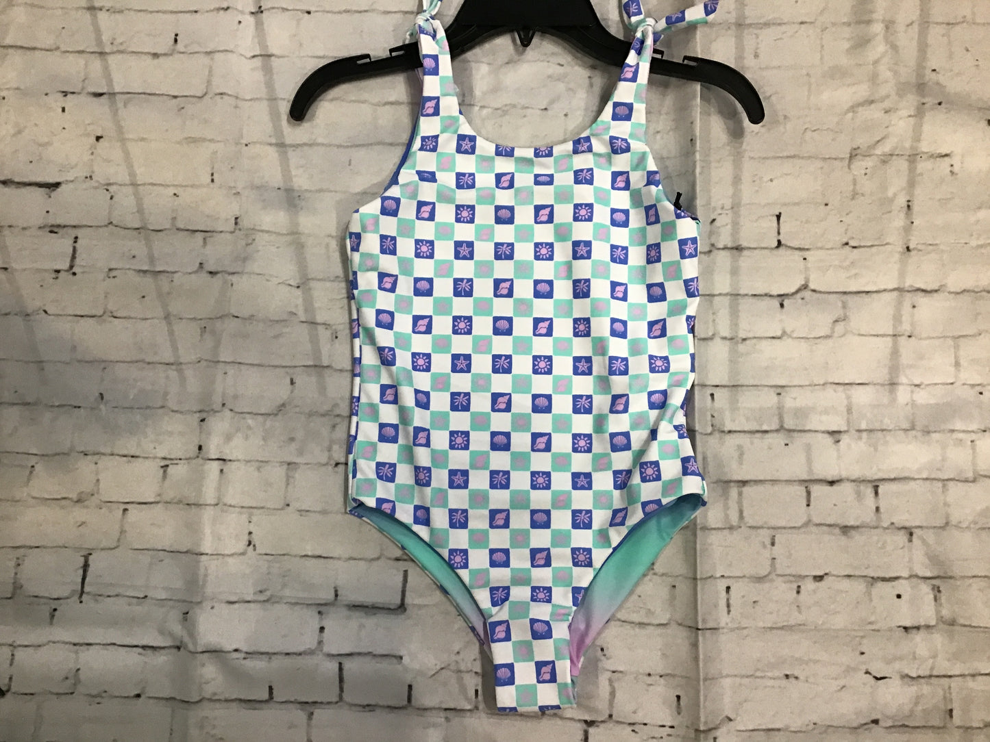 feather 4 arrow swim