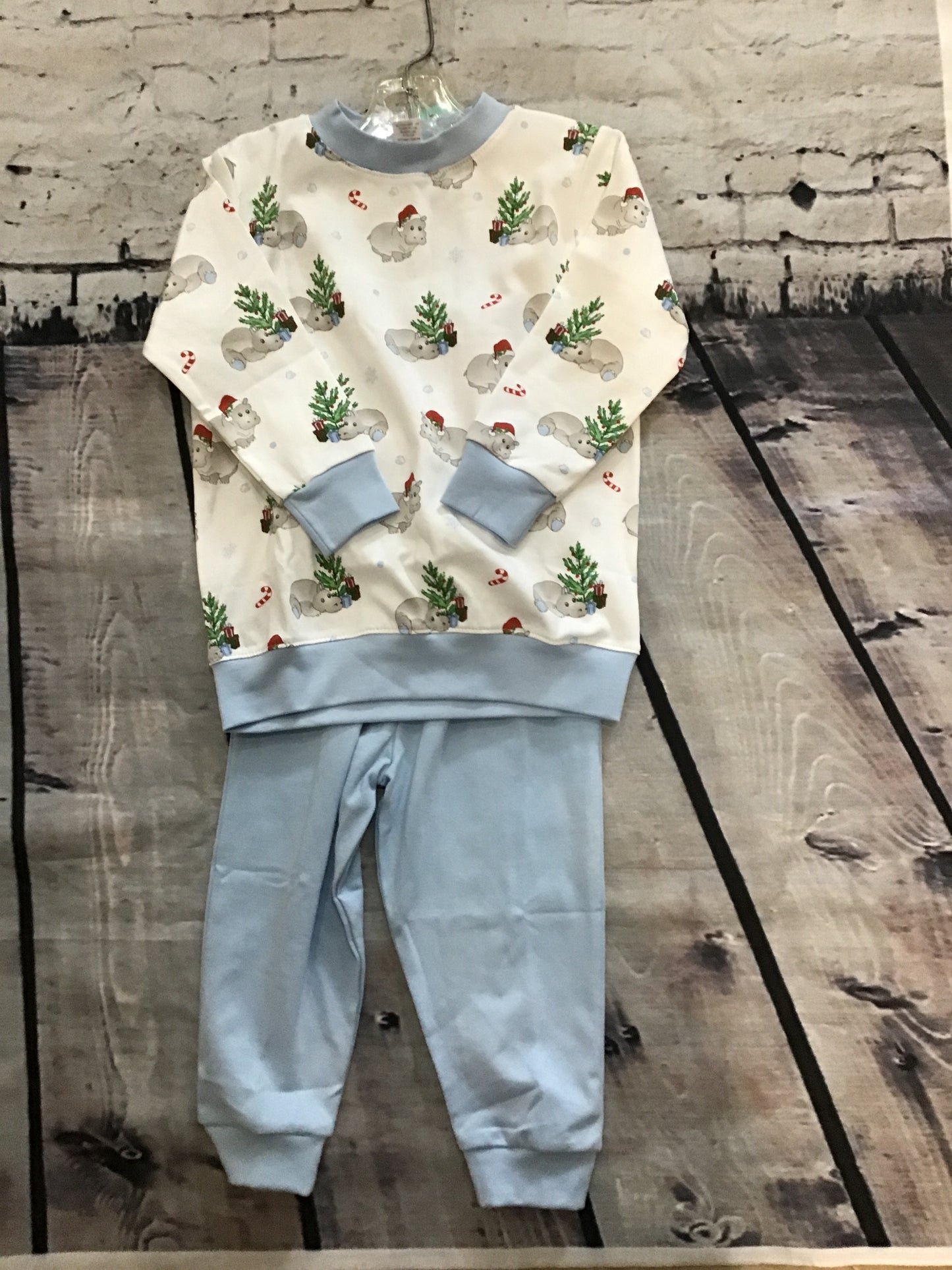 hippo crew neck
