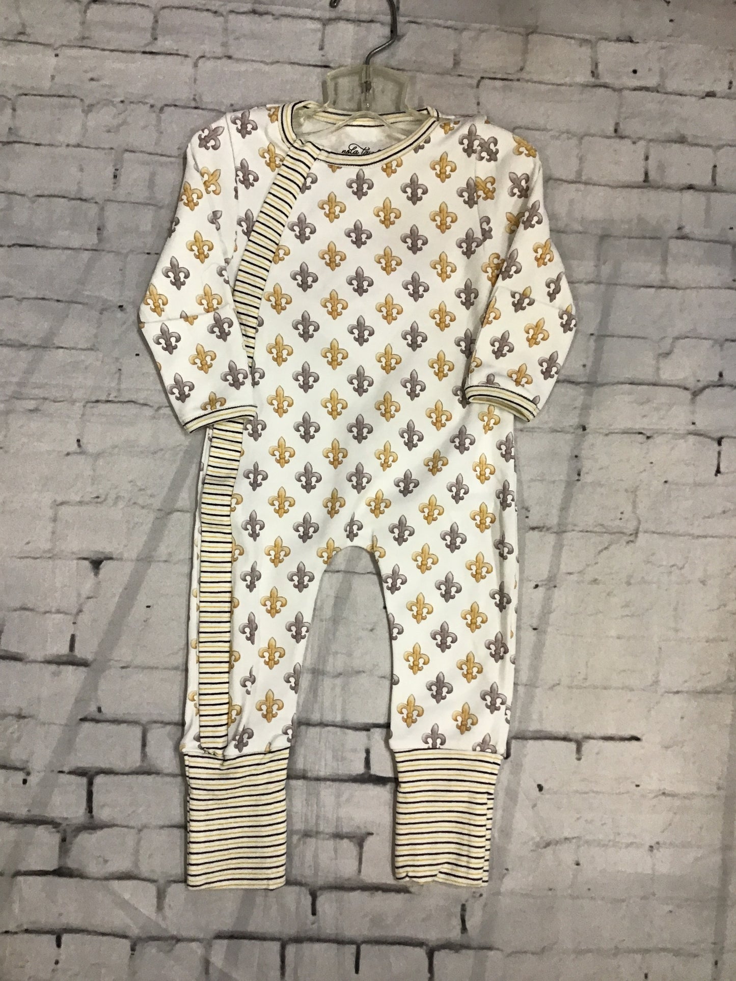 Nola Tawk zipper pj