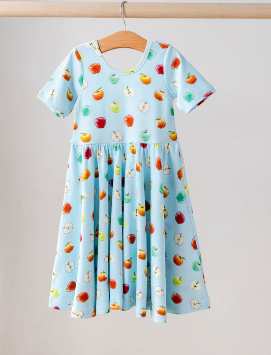 crisp and cute twirl