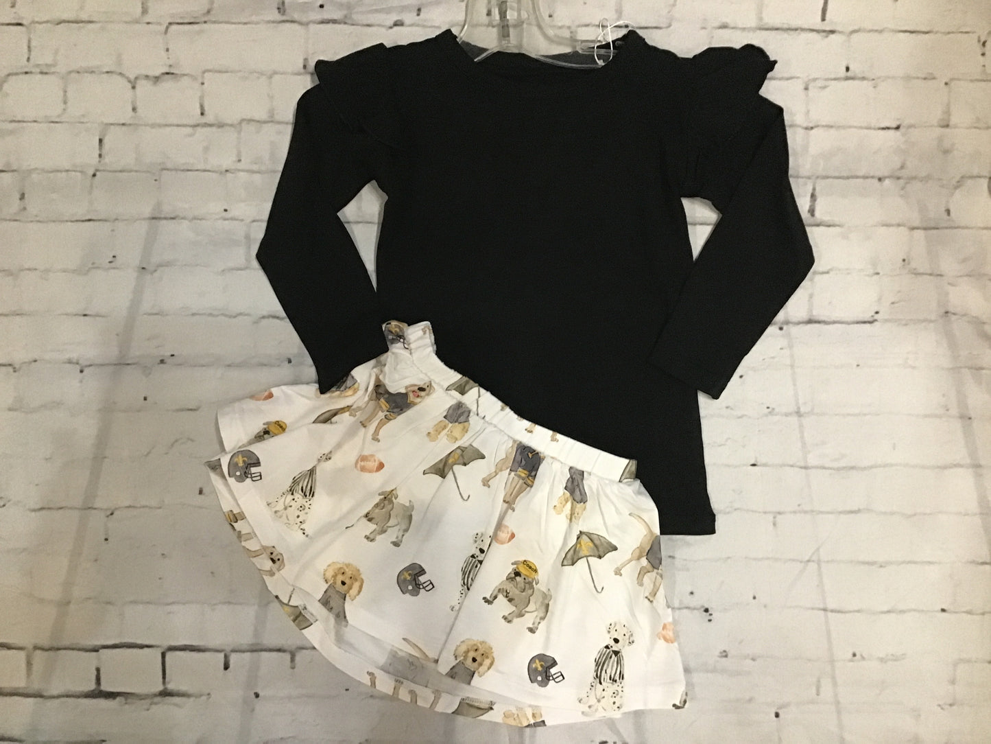 Black and gold skort set