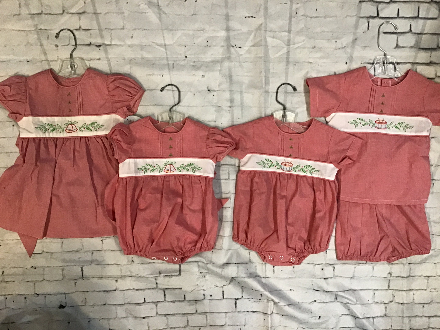 Red Christmas Sets