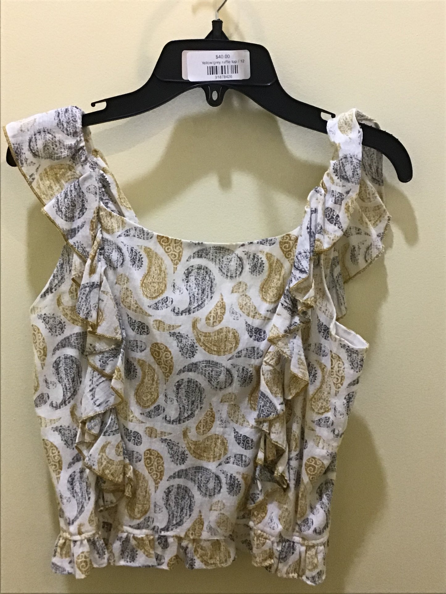 Yellow/grey ruffle top