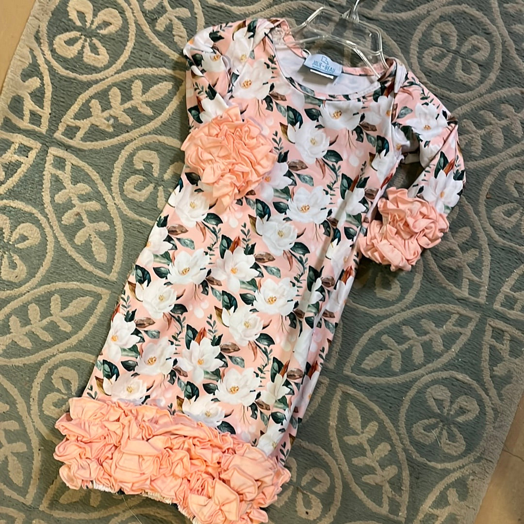 Newborn gowns